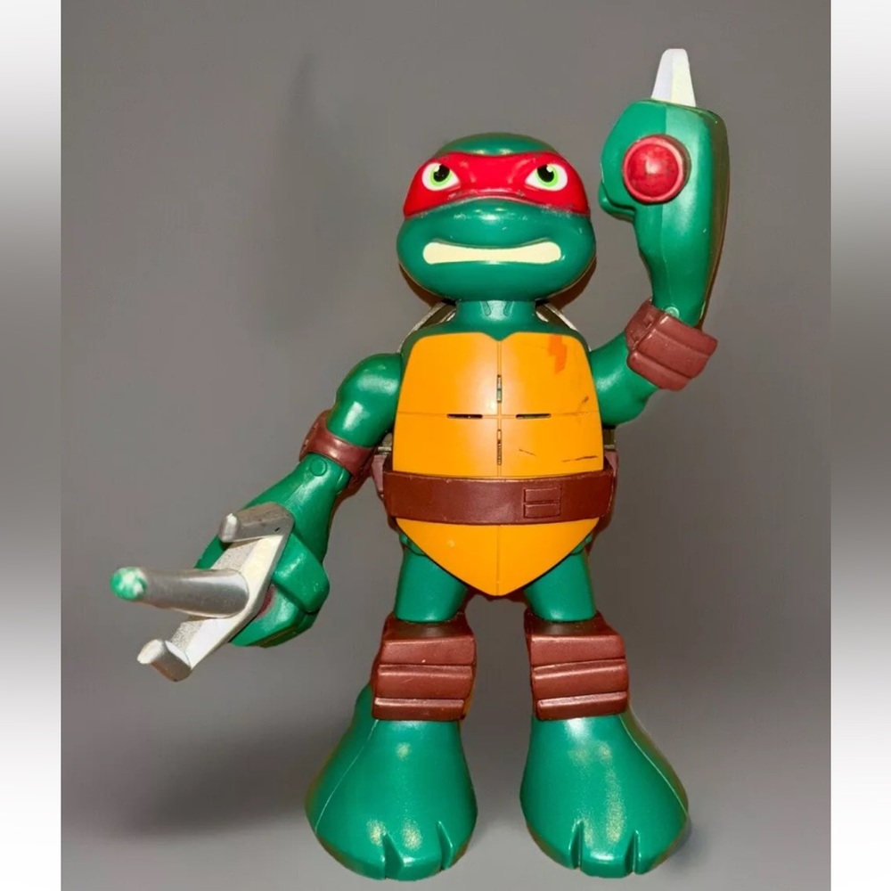 Teenage Mutant Ninja Turtles Raphael Playmates 2014 TMNT VIACOM With Movement